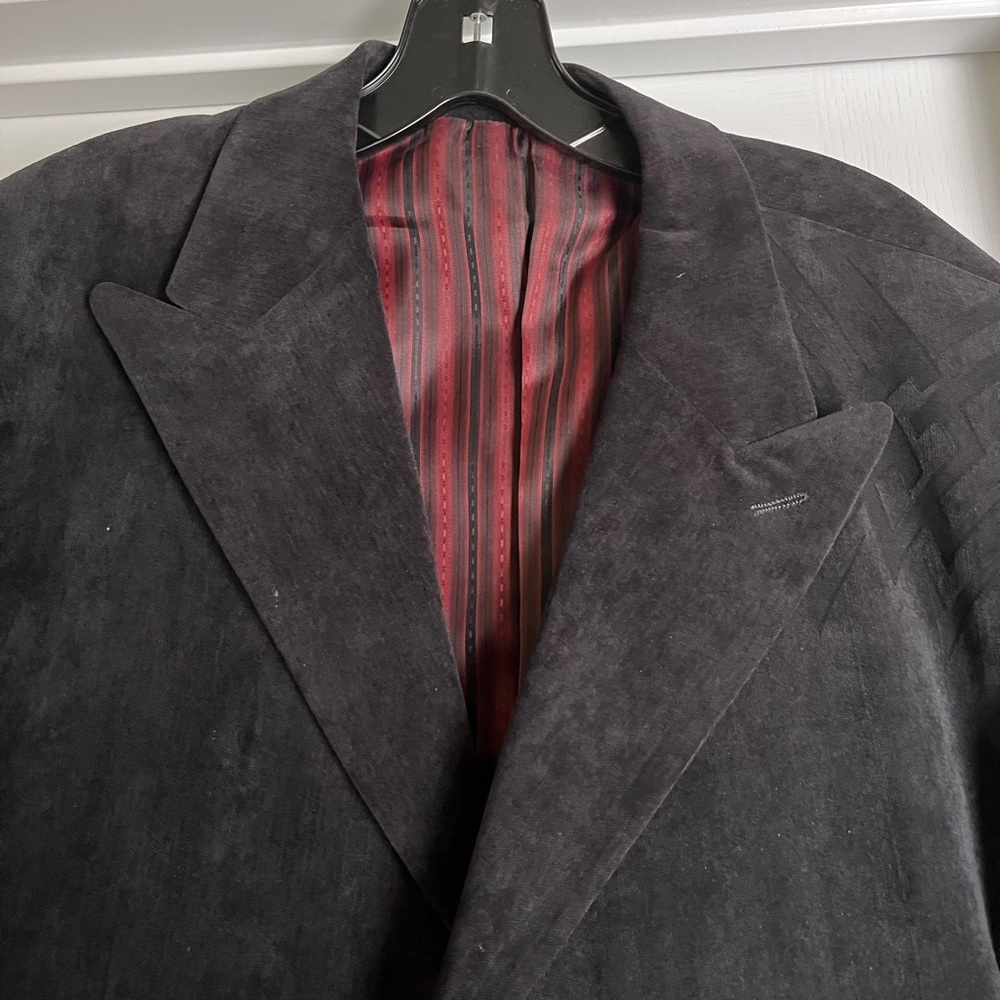 Black & Red Inserch Jacket - Picture 3 of 6